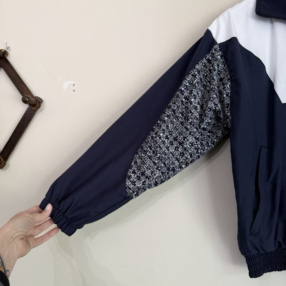 Vintage Wilson Windbreaker Jacket Womens Small Navy Embroidered Full Zip Retro - Picture 3 of 10